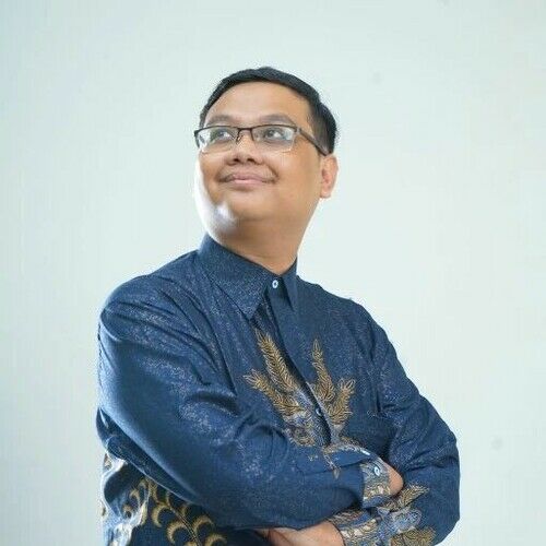 Muhammad Azlan: Screenwriter in Dumai, Kota Du… - Stage 32