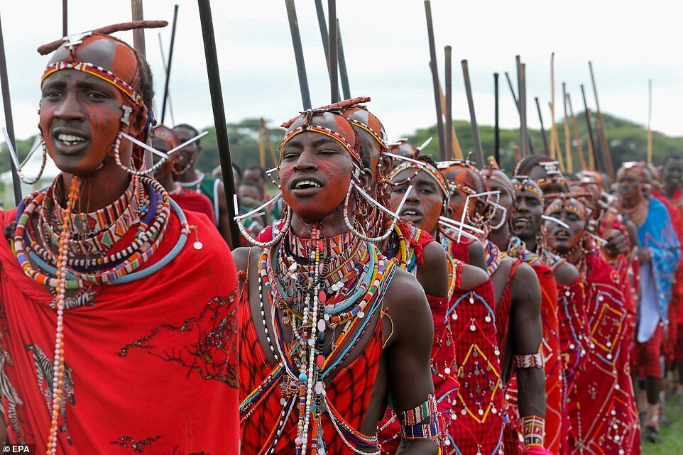 MAASAI MORANS VS ALIENS